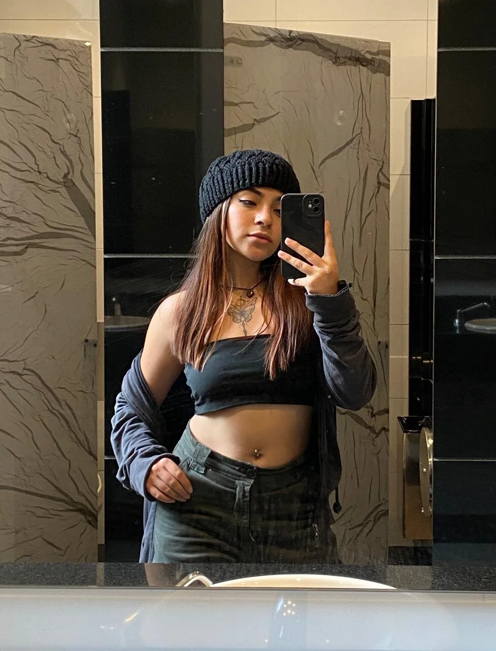XXX Porn Photo of Nude emma_ramone 2