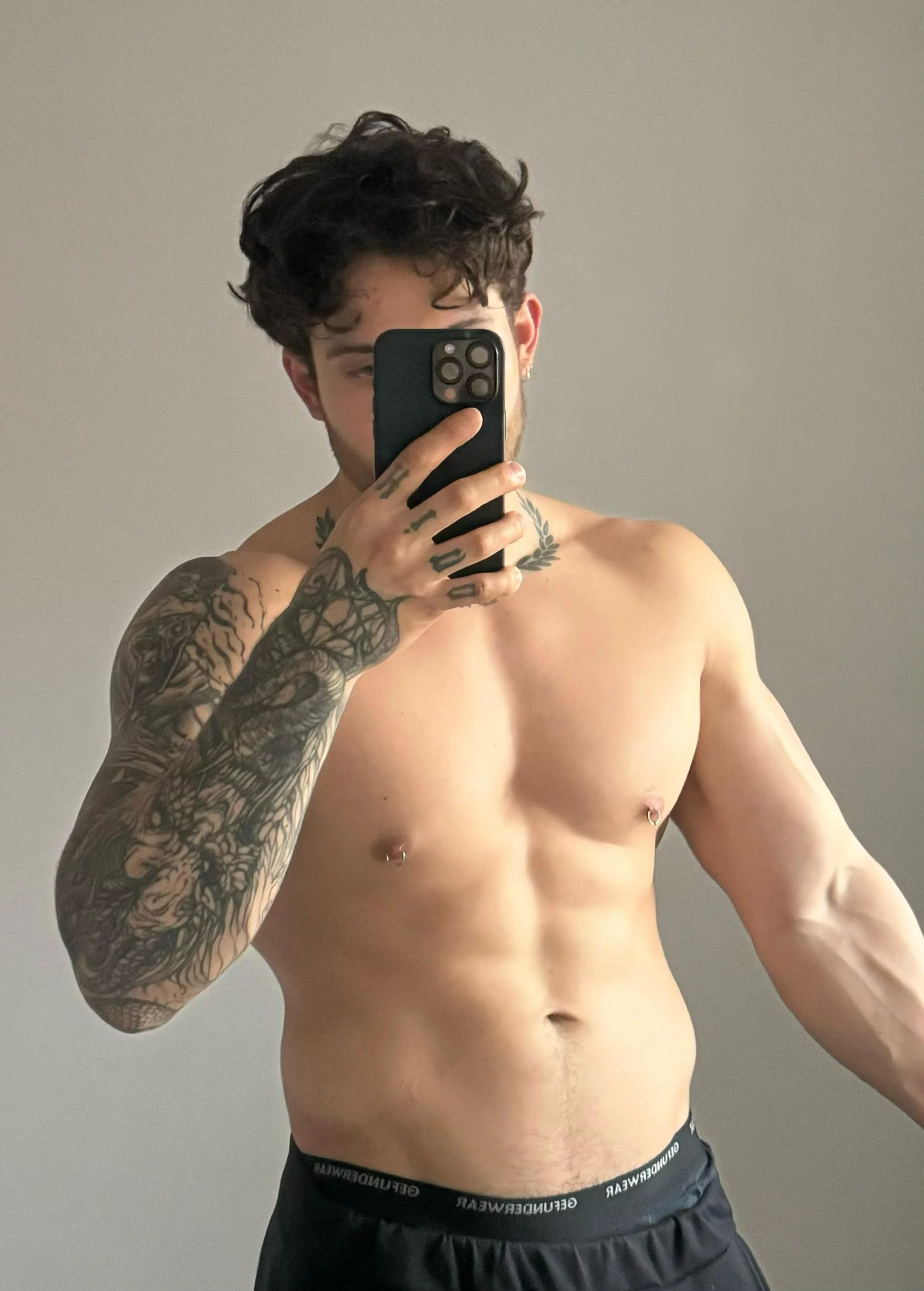 XXX Porn Photo of Nude LucianSinclair 1