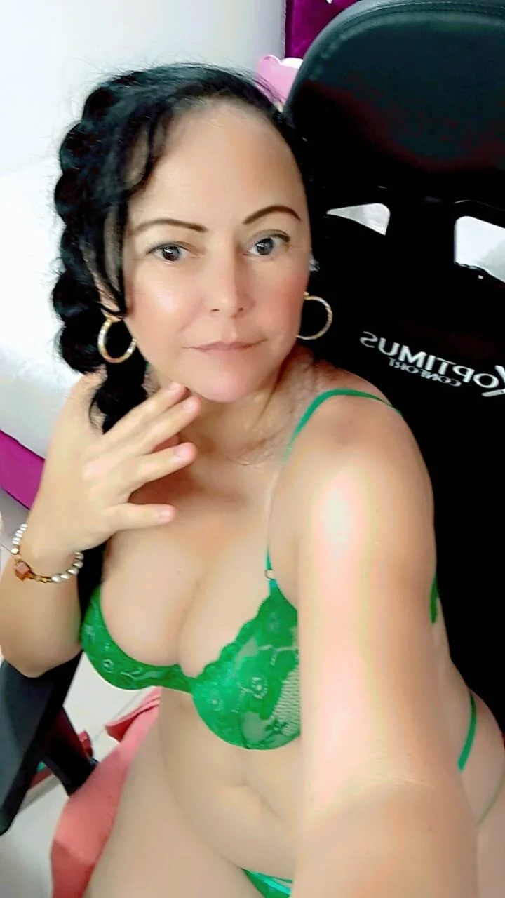 XXX Porn Photo of Nude Lily_Benet1 14