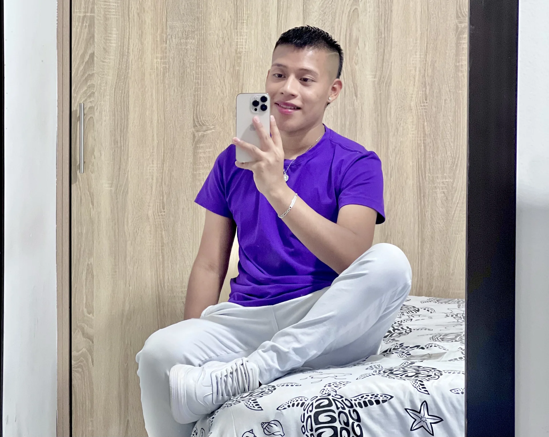 XXX Porn Photo of Nude Austin_Bitch 17
