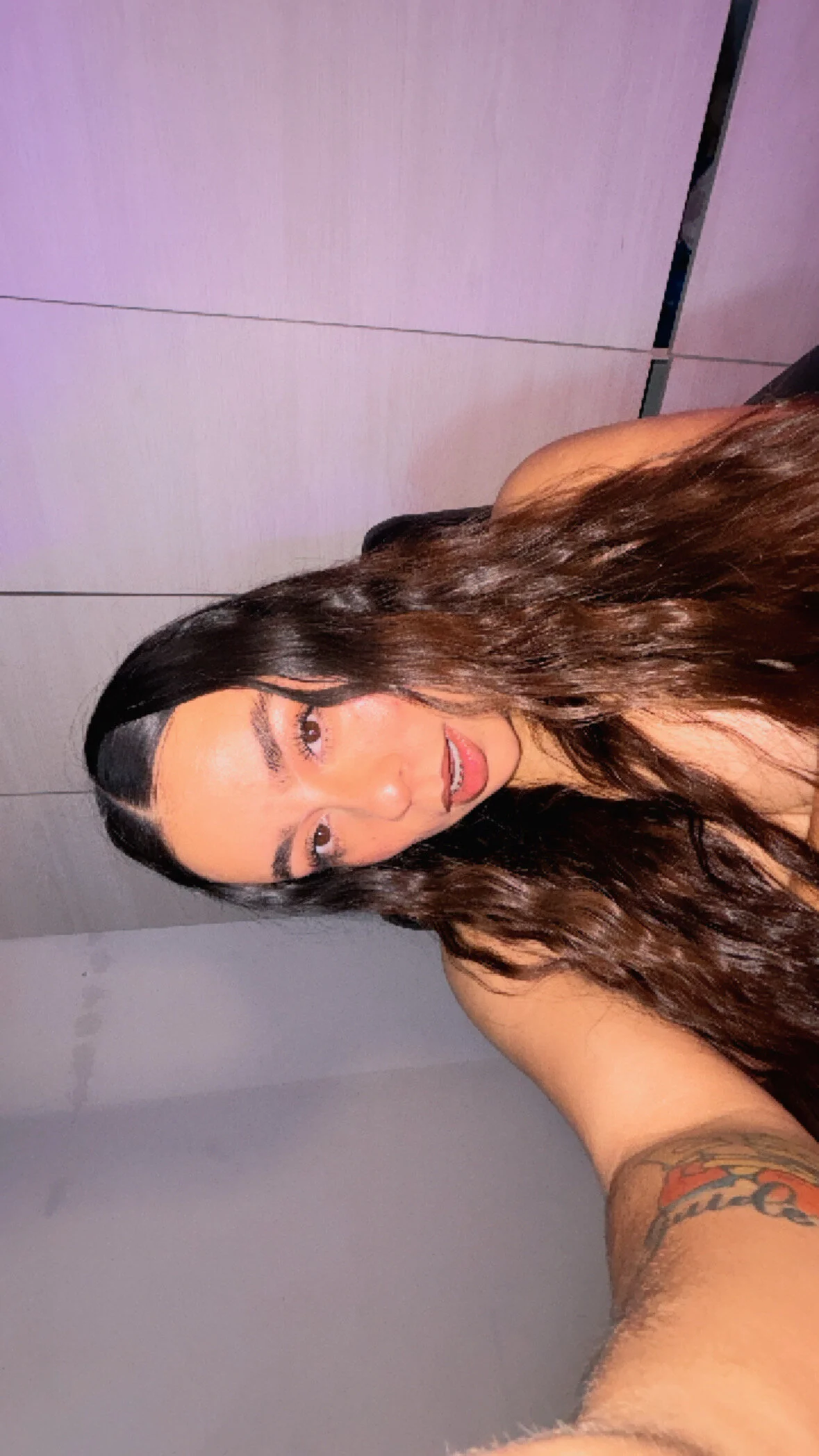 XXX Porn Photo of Nude Laura_Med 16