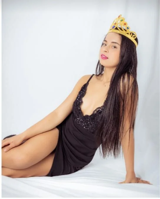 XXX Porn Photo of Nude evelyn_23 18