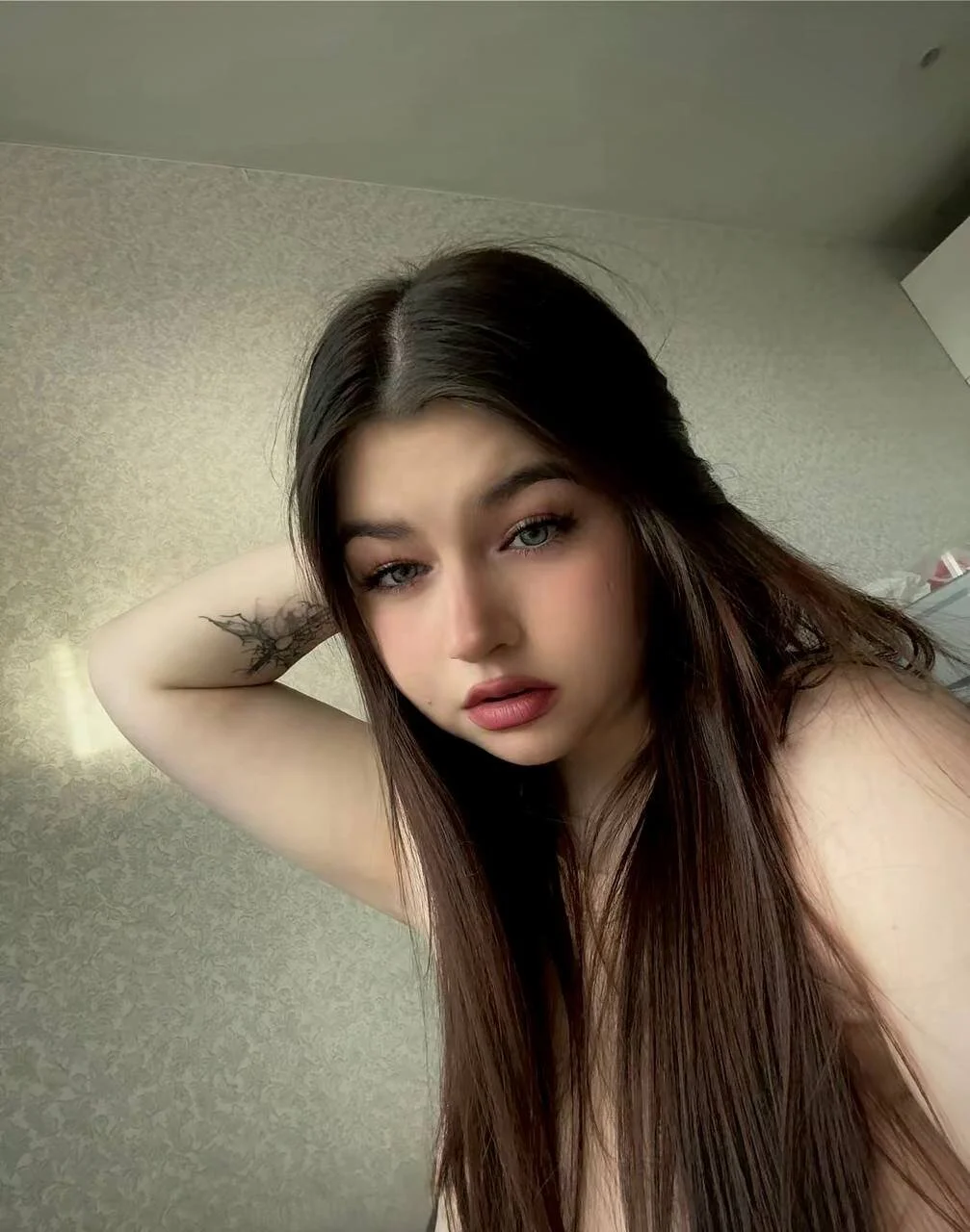 XXX Porn Photo of Nude Margaret__Moon 18