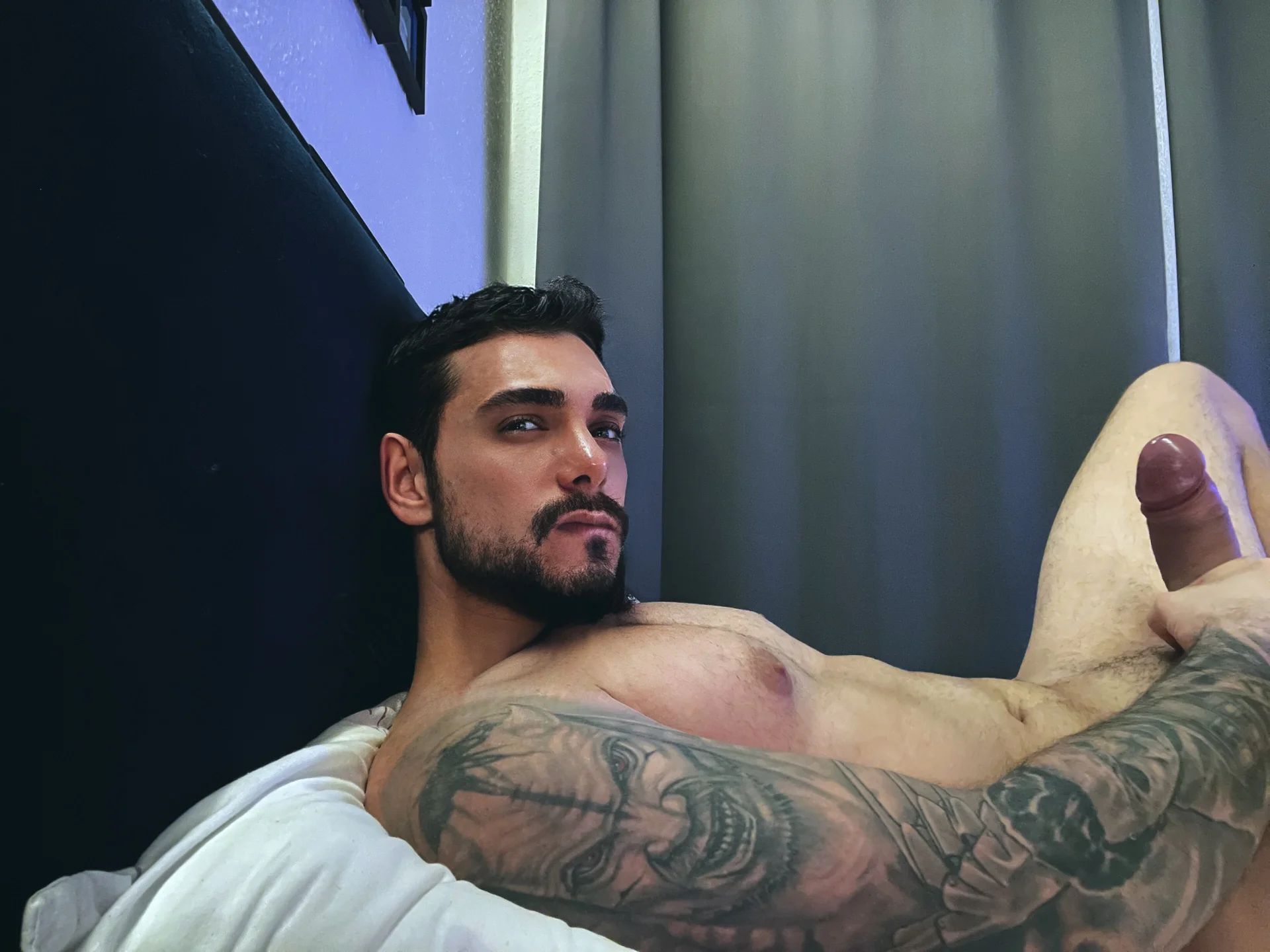 XXX Porn Photo of Nude alpha_mk 6