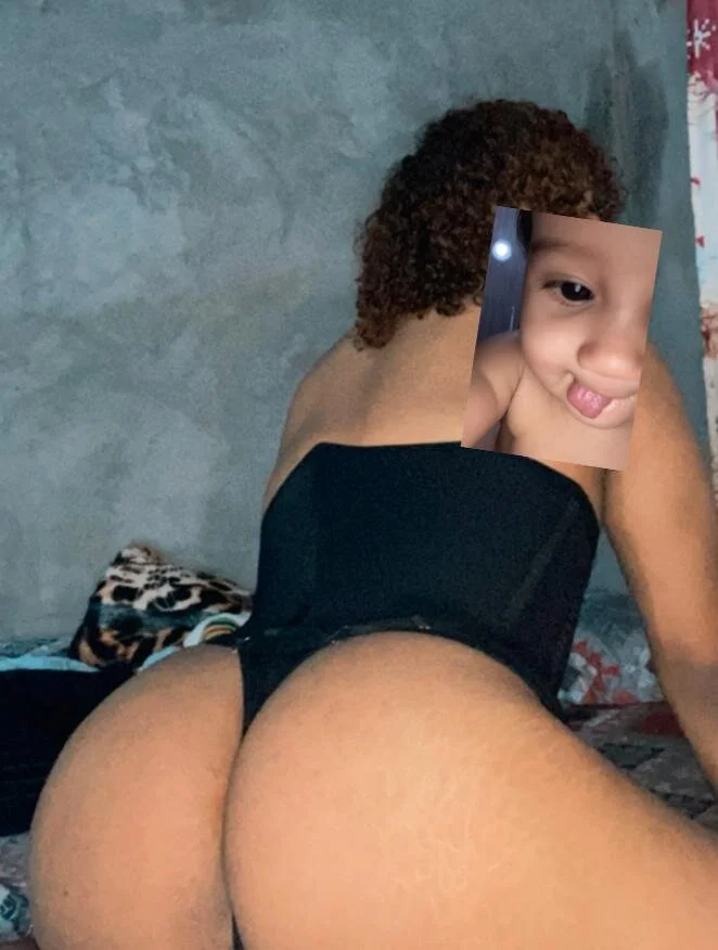 XXX Porn Photo of Nude Iam_FernandaH 17