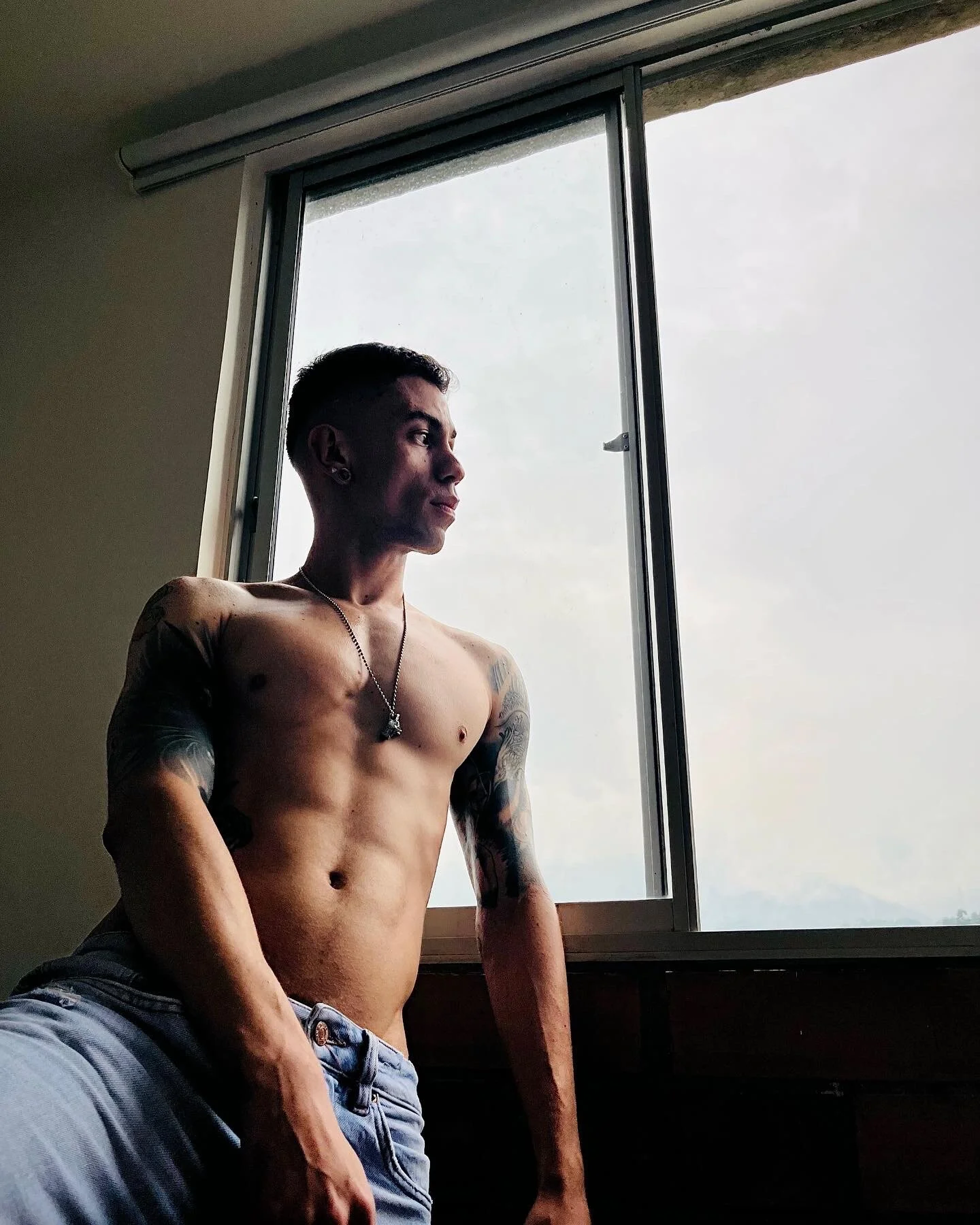 XXX Porn Photo of Nude aaronswt 36