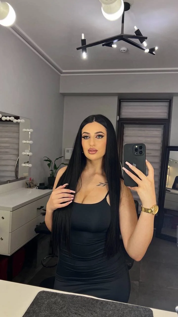 XXX Porn Photo of Nude ArielGemme 1