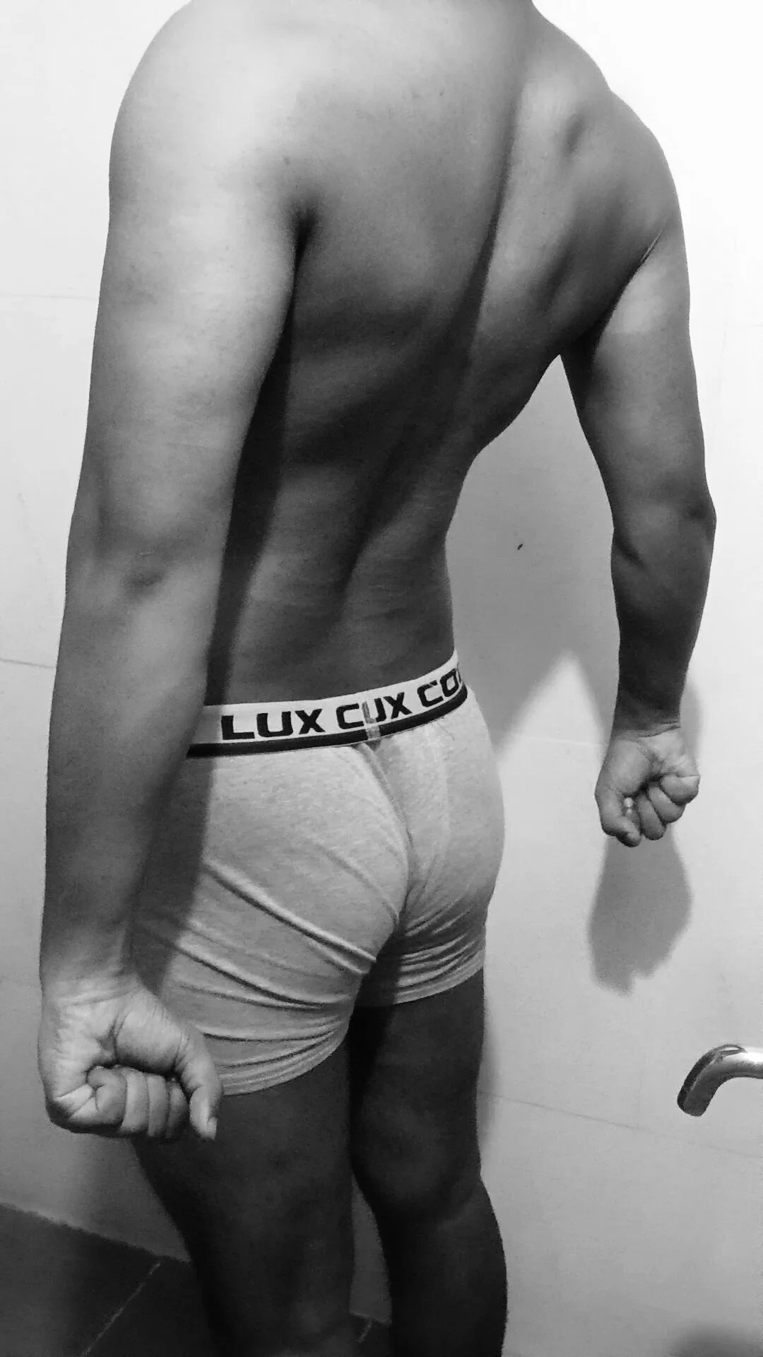 XXX Porn Photo of Nude hottboy_39 19