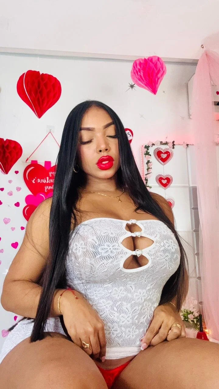 XXX Porn Photo of Nude saridethot 4