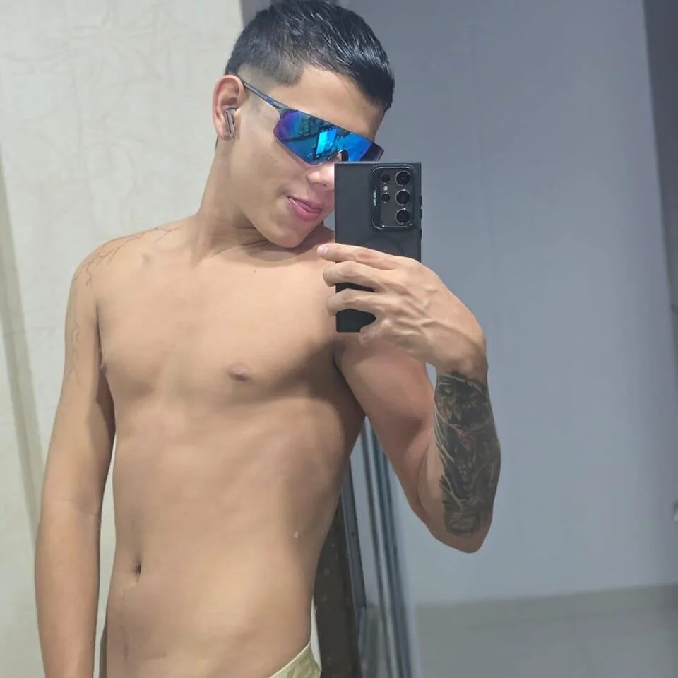 XXX Porn Photo of Nude Latin_boys79 3