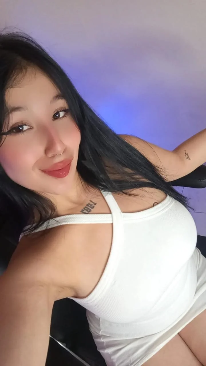XXX Porn Photo of Nude adara_evanss 1
