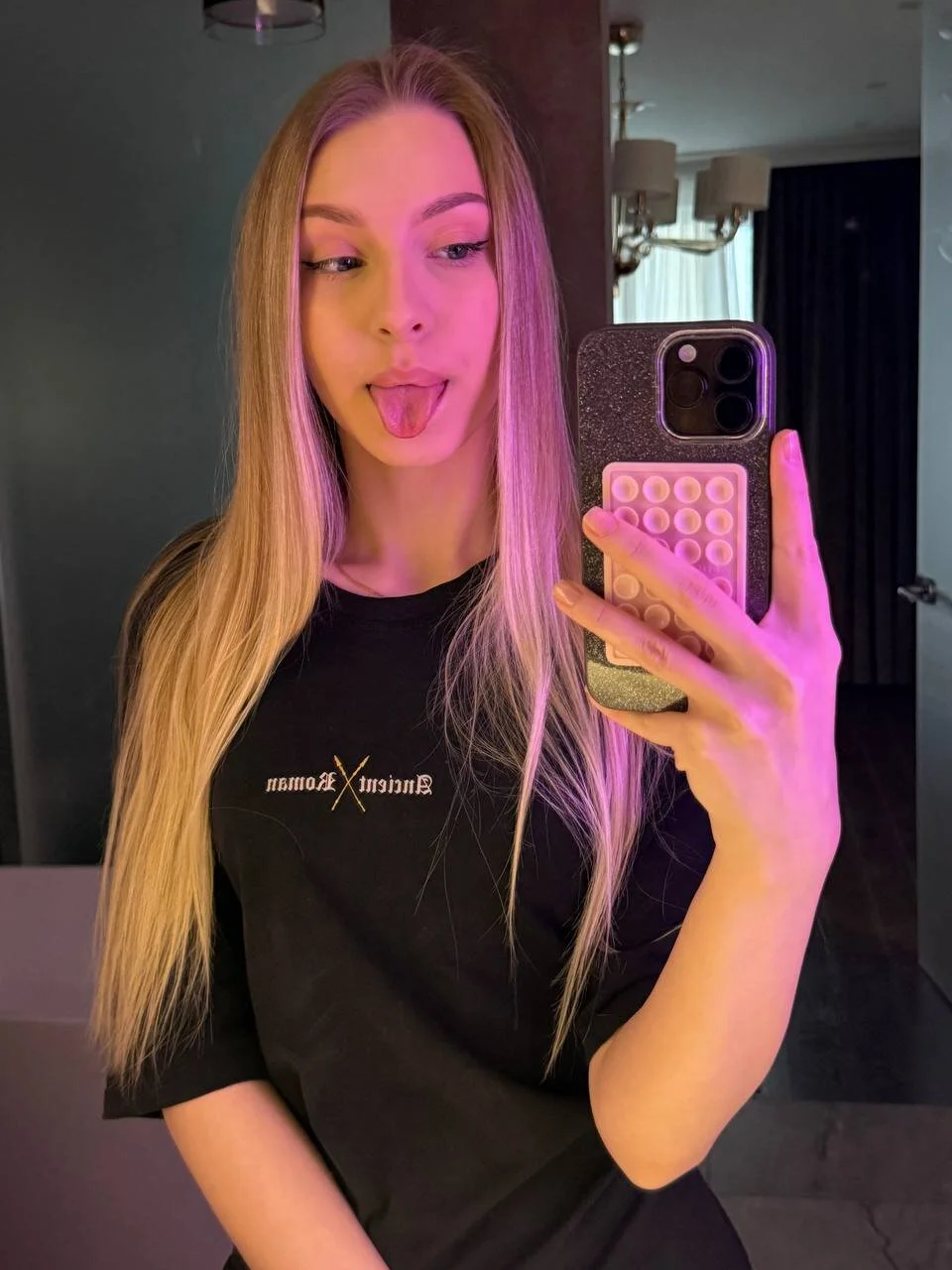 XXX Porn Photo of Nude blondinkaa 1