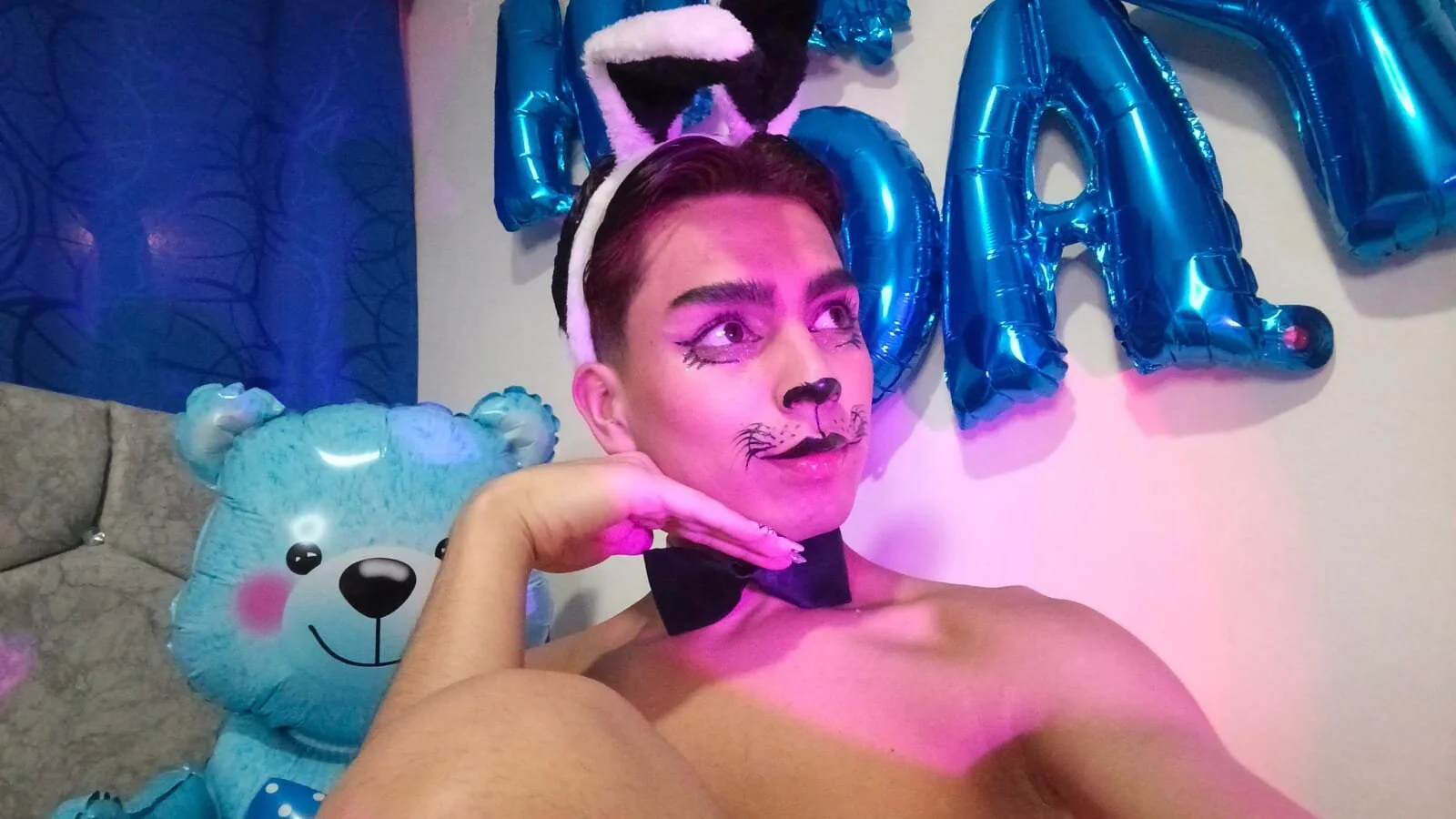 XXX Porn Photo of Nude OwenBluee 20