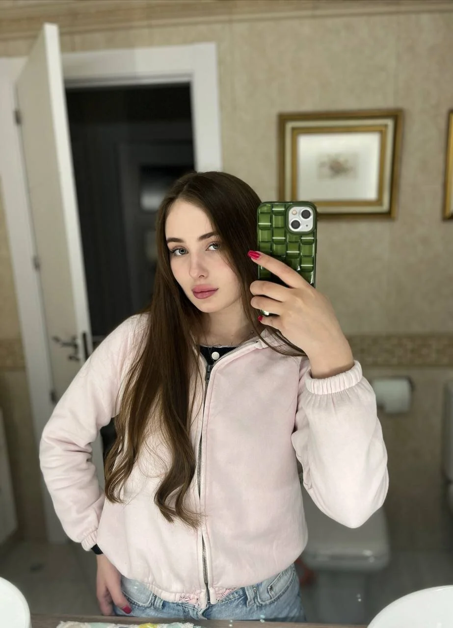 XXX Porn Photo of Nude Sweet___Amily 10