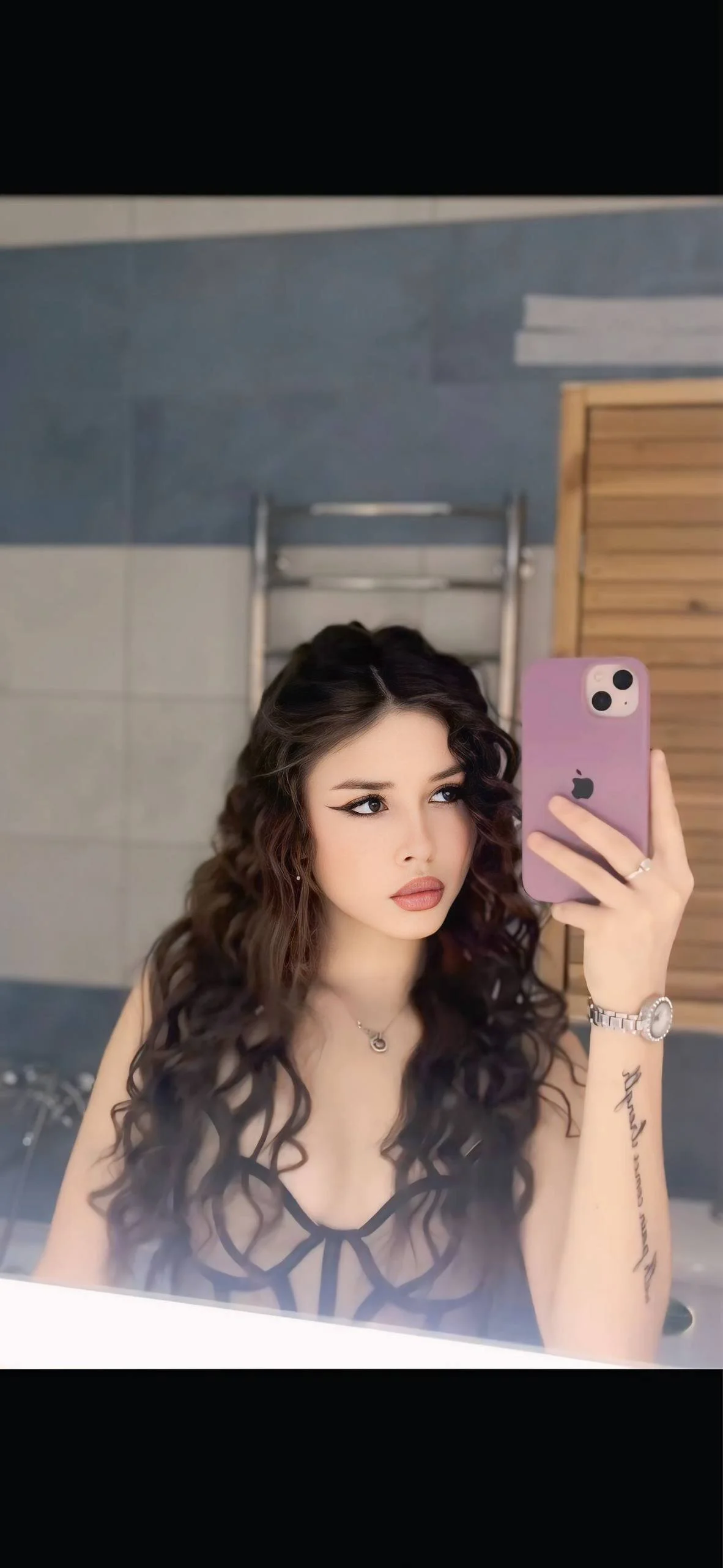 XXX Porn Photo of Nude adelecloud 5