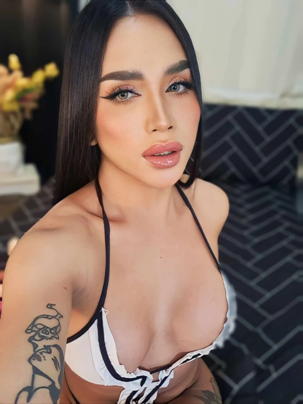 XXX Porn Photo of Nude ClassyEllice 16