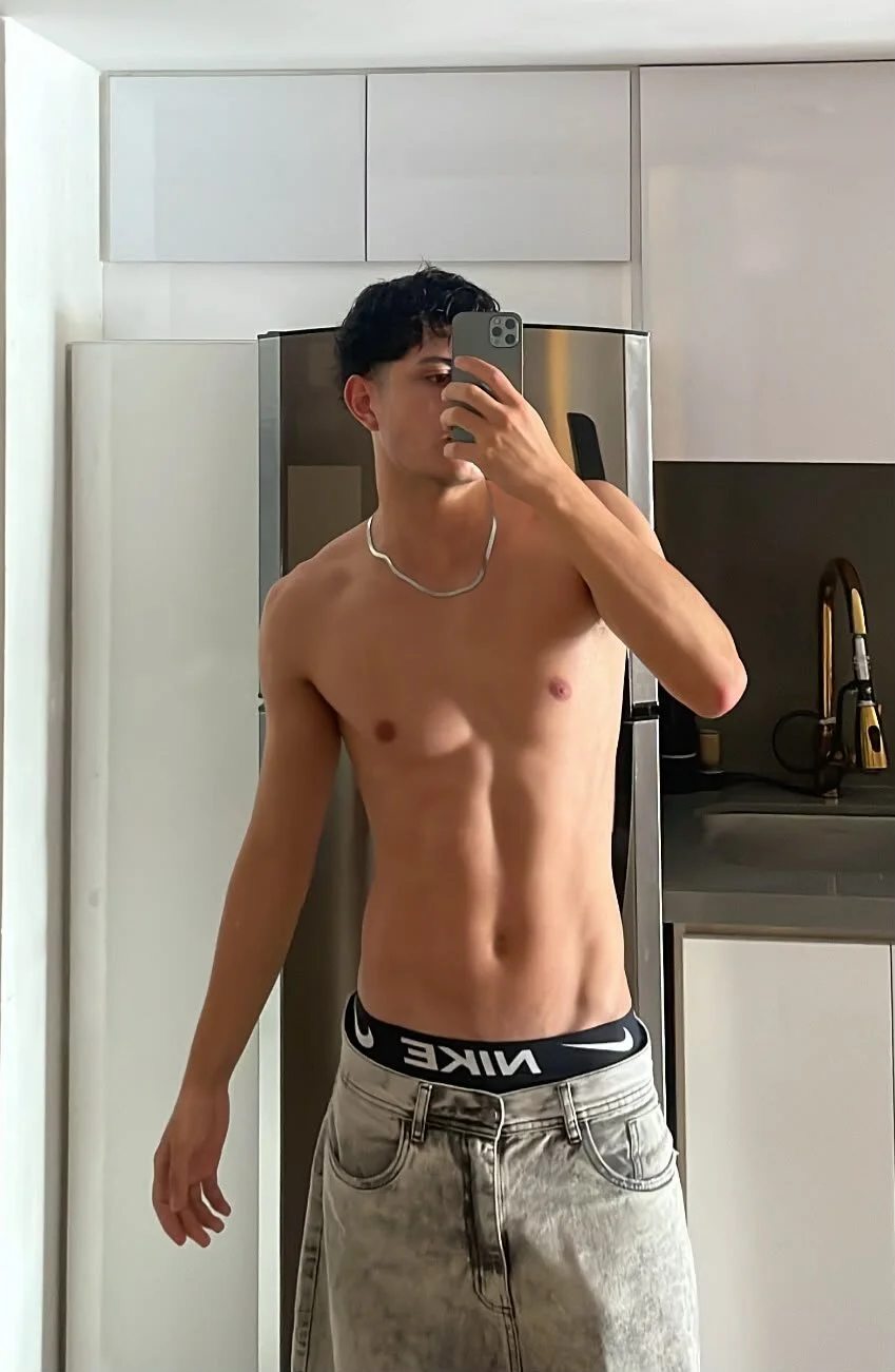 XXX Porn Photo of Nude Kyler_tay 7