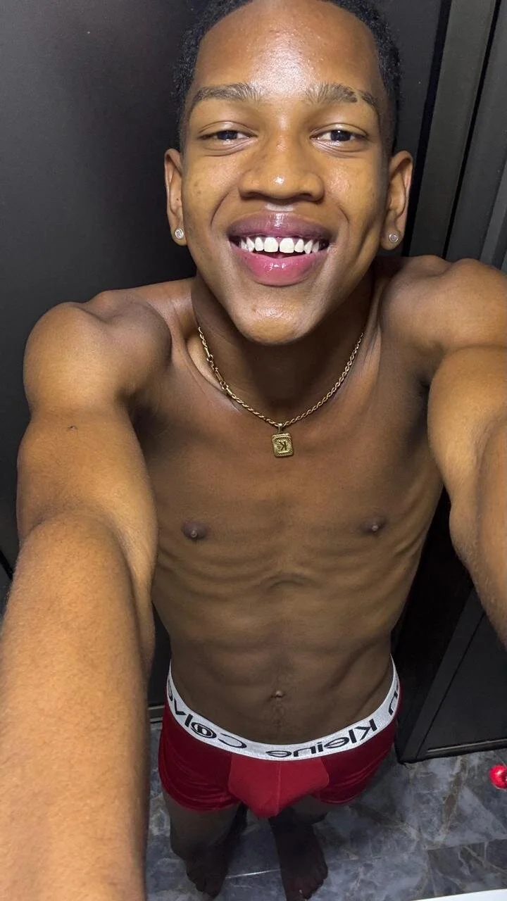 XXX Porn Photo of Nude AfroWayuuu 4