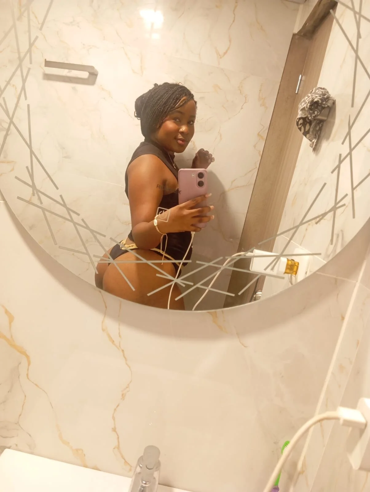 XXX Porn Photo of Nude Sky_BigAss 3
