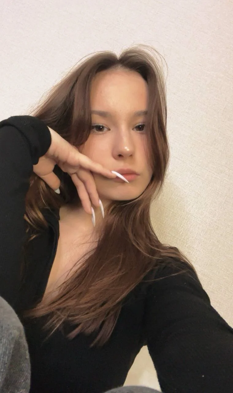 XXX Porn Photo of Nude emmelieflorence 28