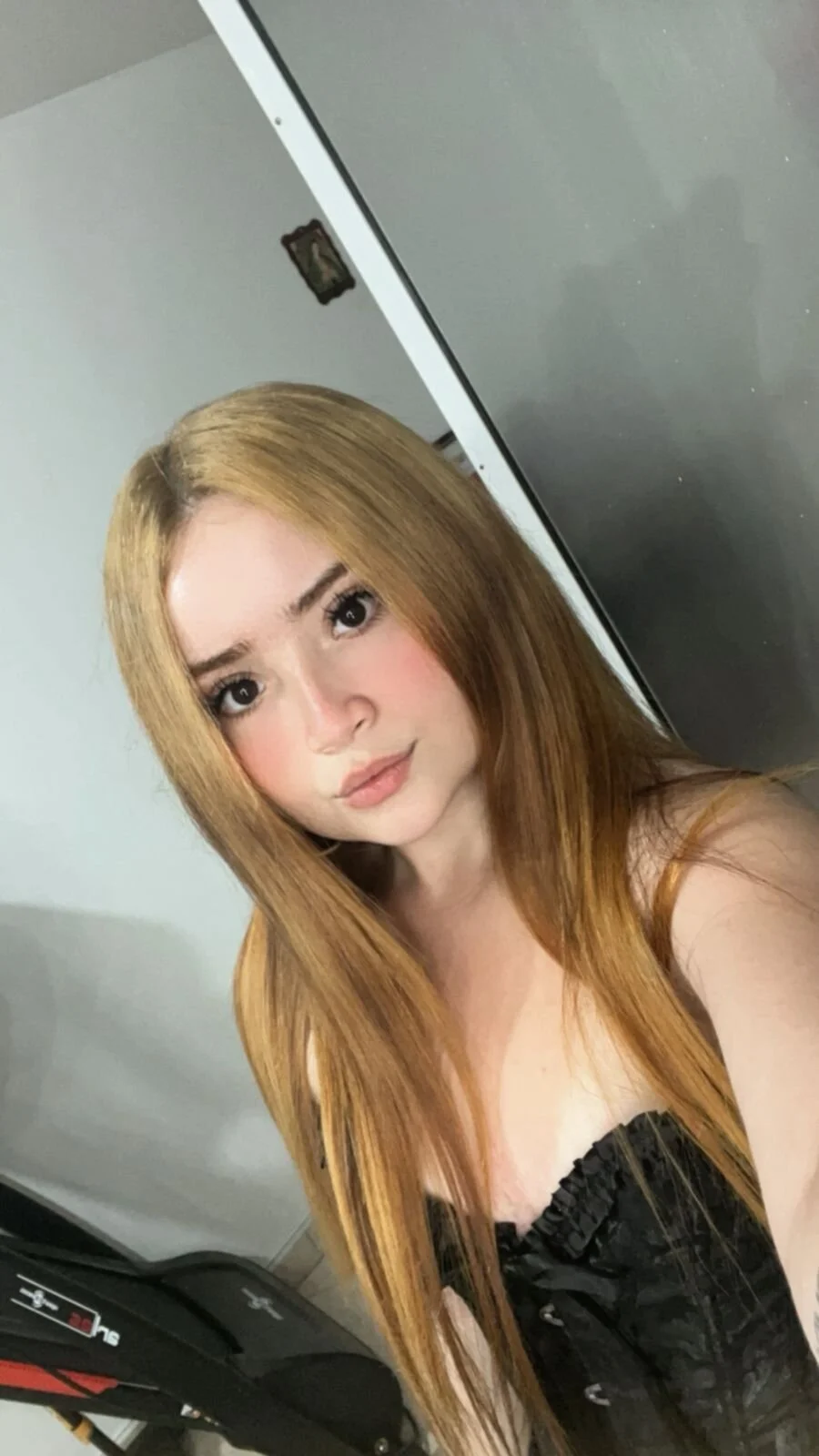 XXX Porn Photo of Nude SelenaMiel 5