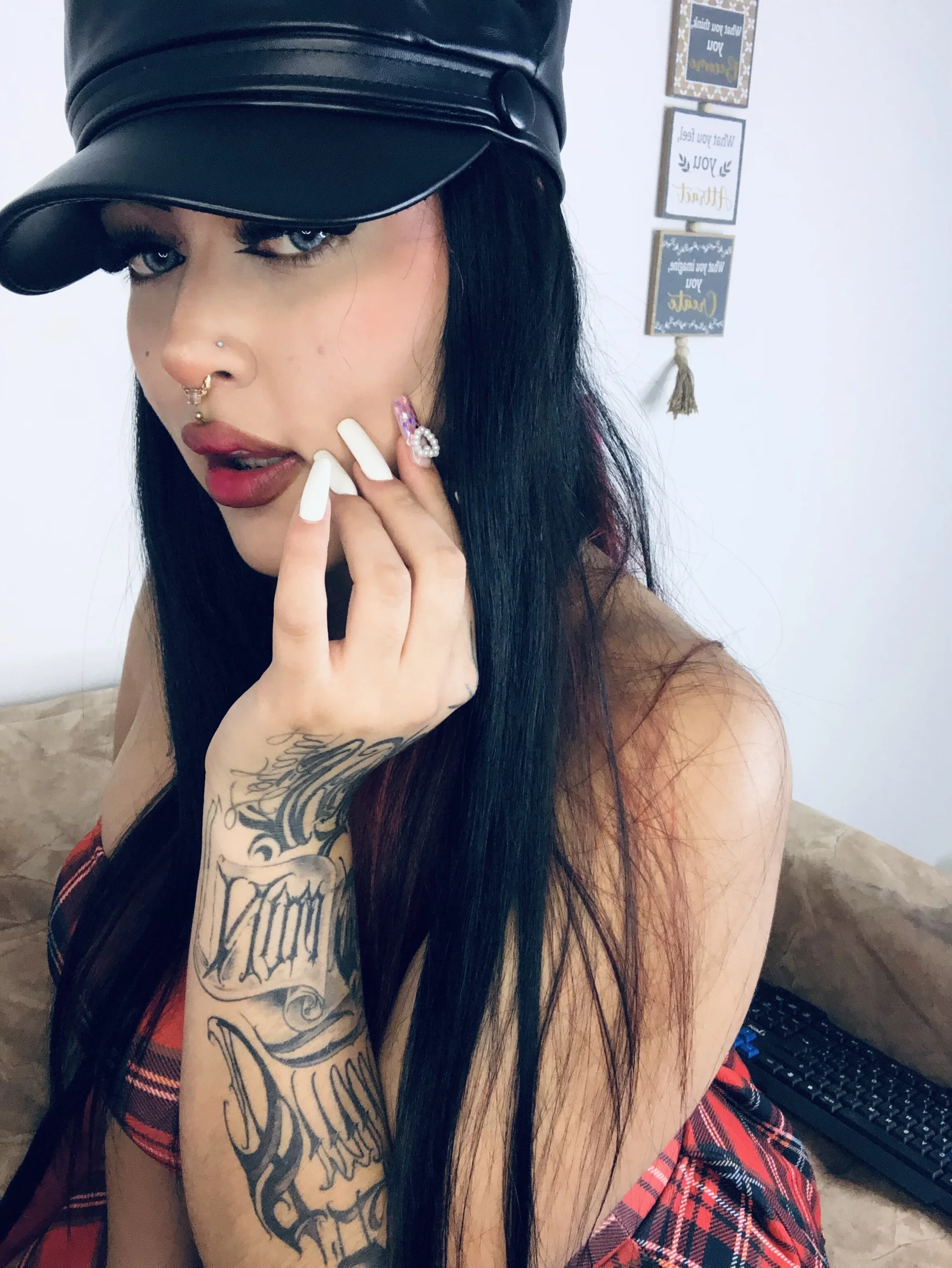 XXX Porn Photo of Nude hollycute__ 9