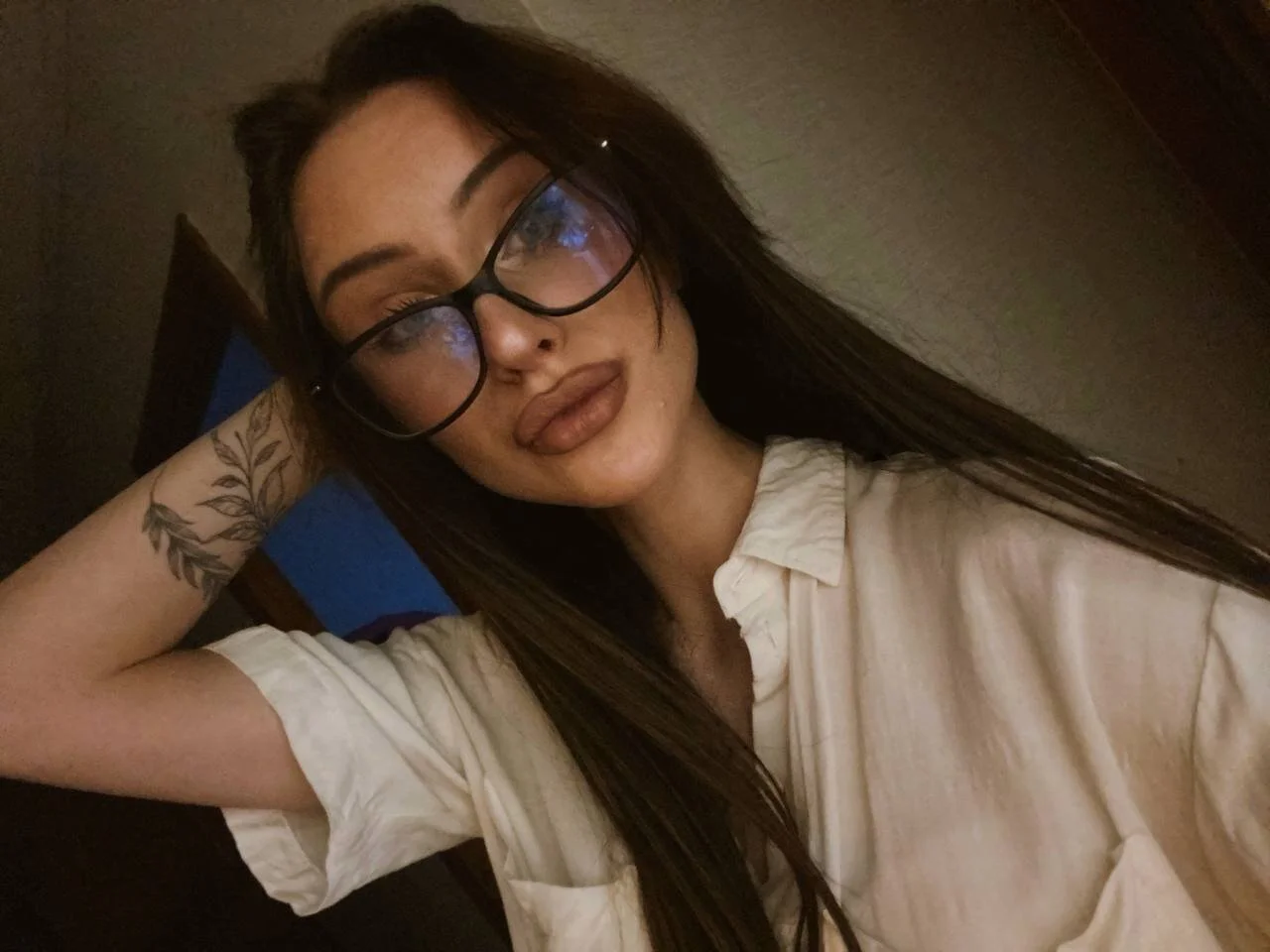 XXX Porn Photo of Nude EllieRough 3