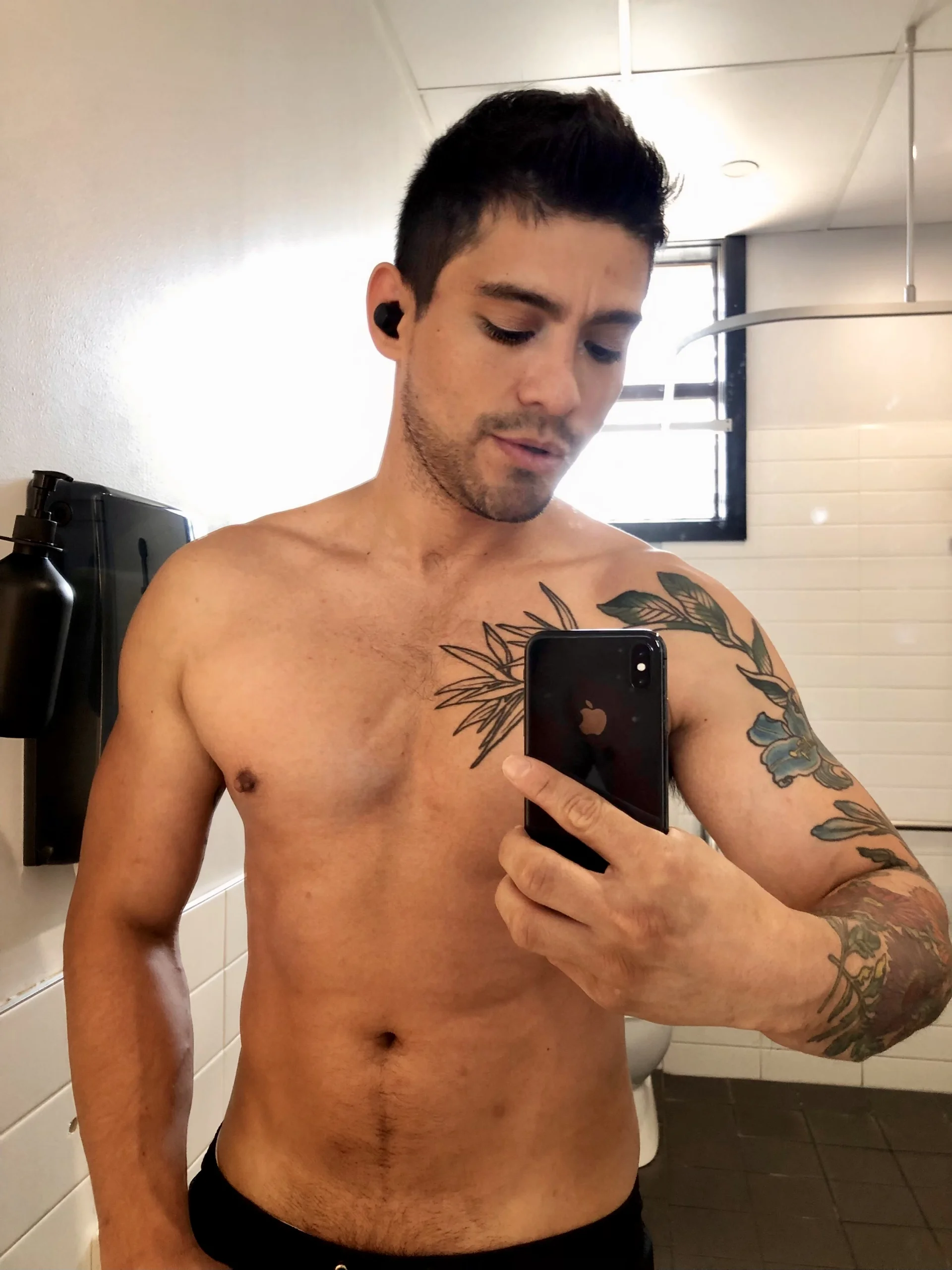 XXX Porn Photo of Nude Archie_torres 6