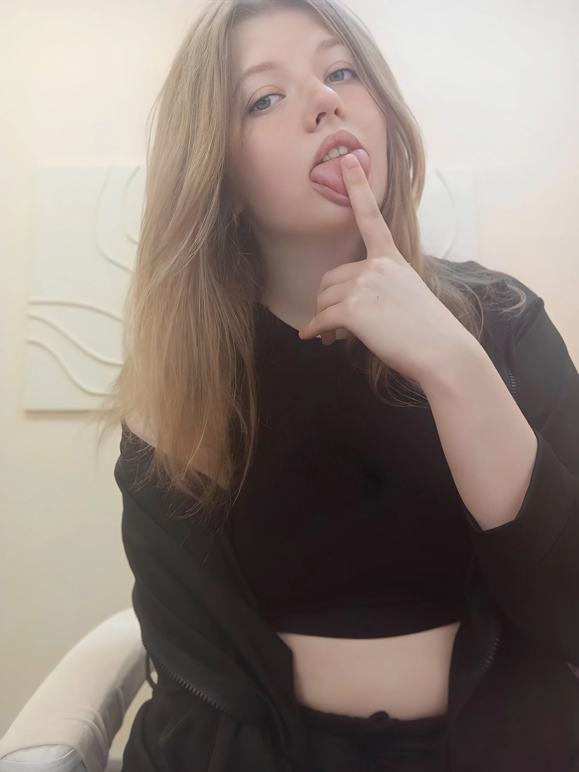 XXX Porn Photo of Nude Vivian_cutie 5