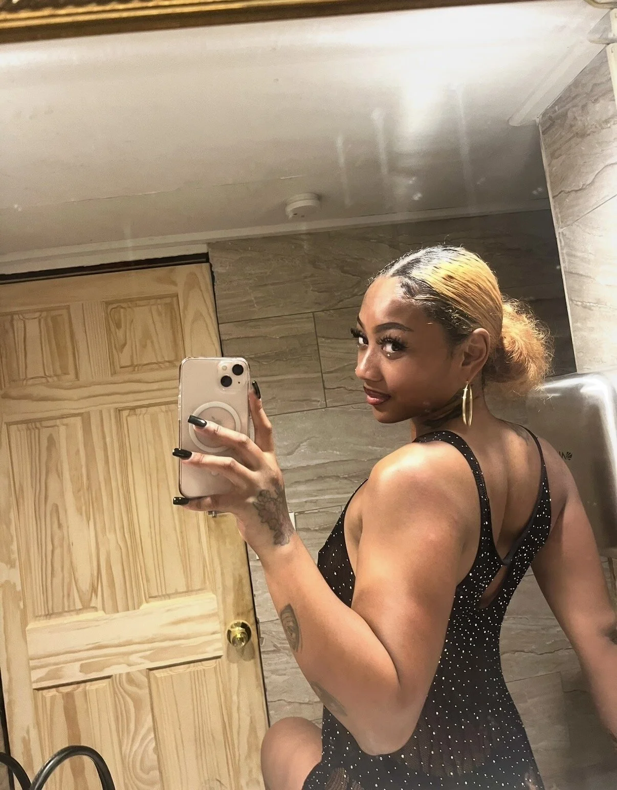 XXX Porn Photo of Nude youwantblasian 6