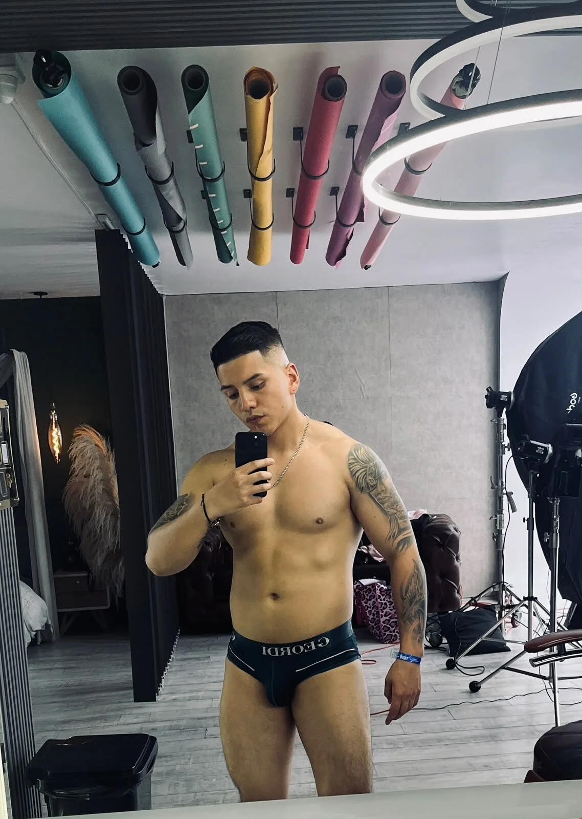 XXX Porn Photo of Nude Fenix_Rocks 10