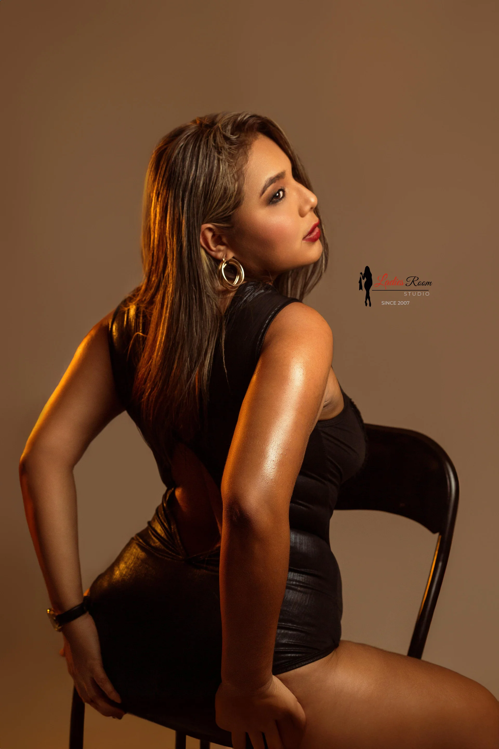 XXX Porn Photo of Nude LatinaHoleQueen 5
