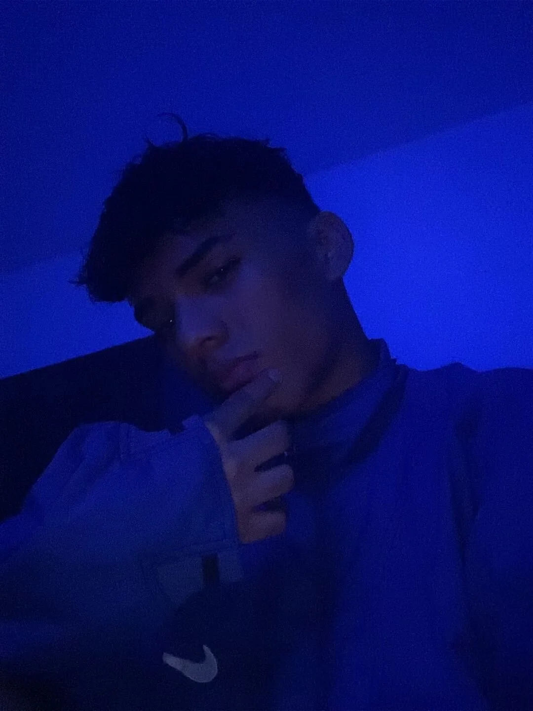 XXX Porn Photo of Nude kenny_18 2