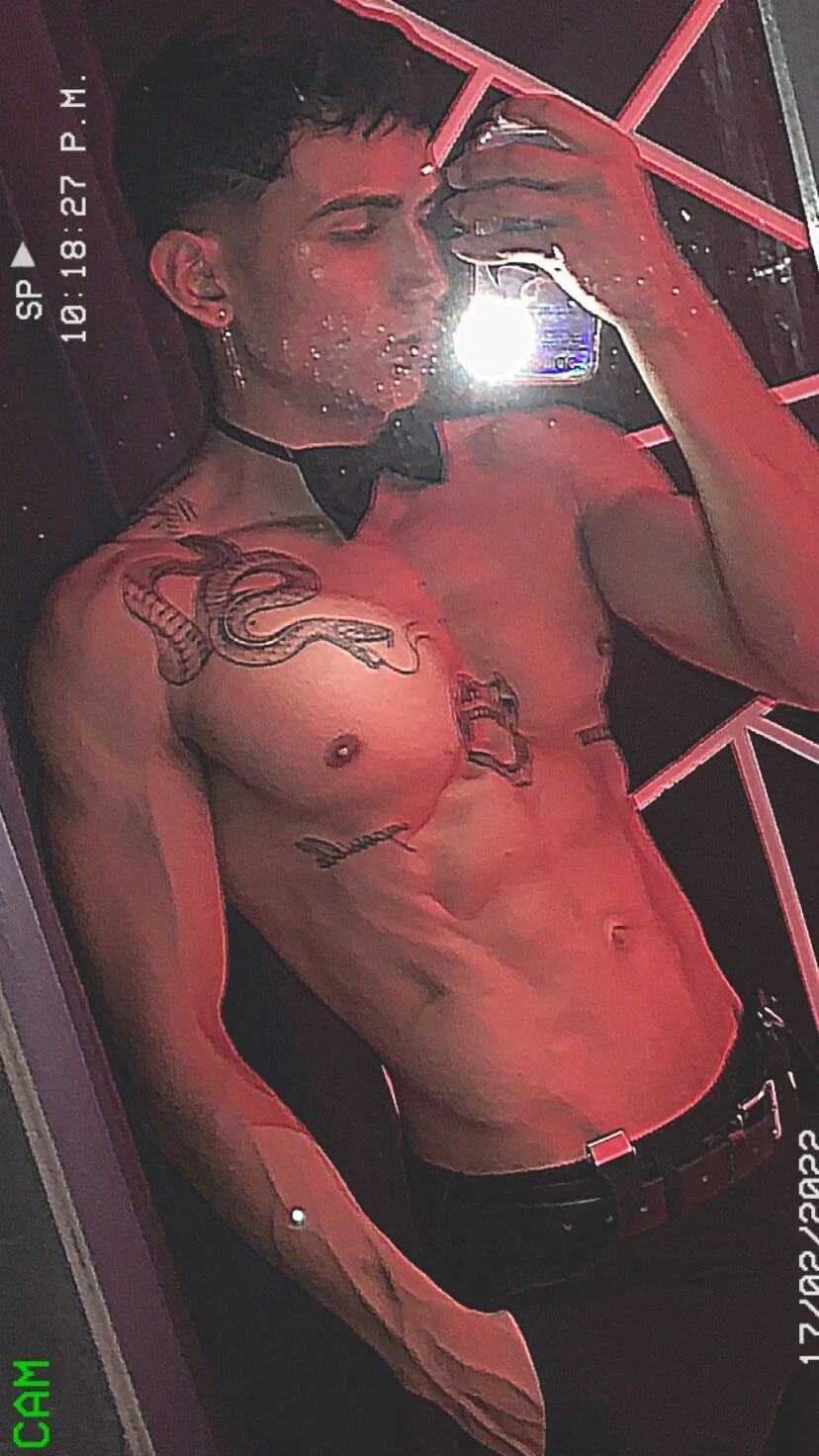 XXX Porn Photo of Nude muscle_boyhorny 37