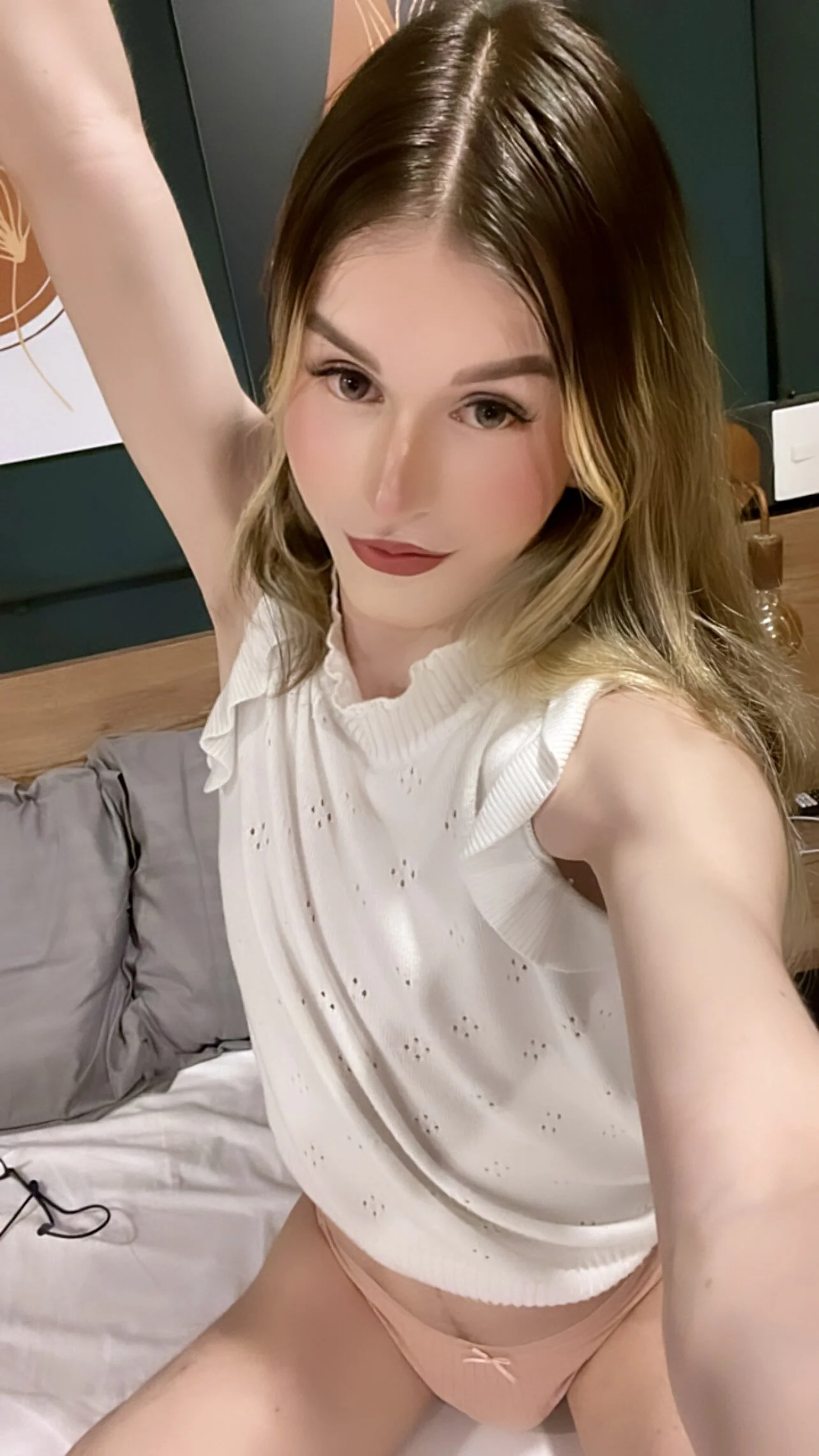 XXX Porn Photo of Nude arielmishel 12
