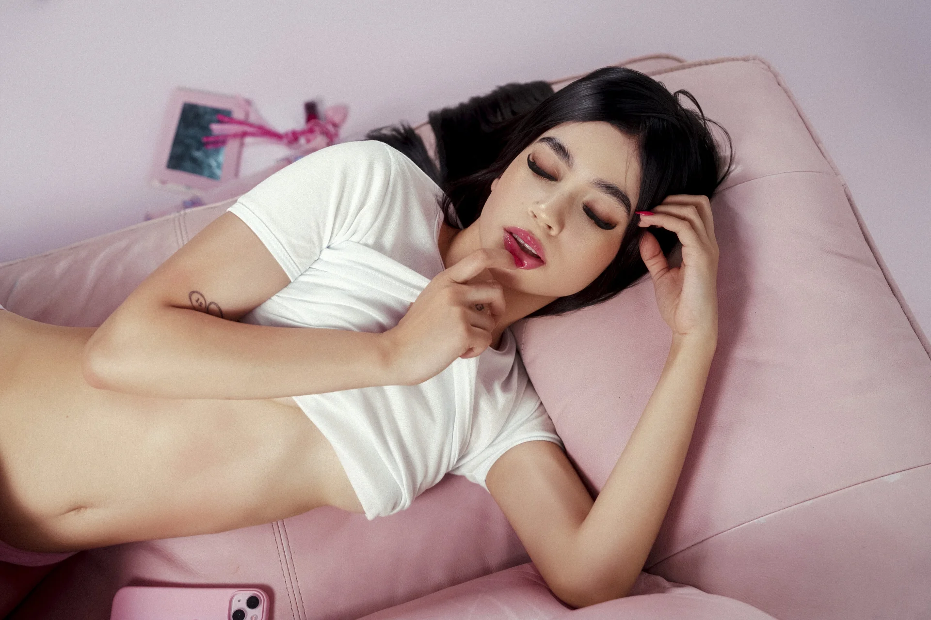 XXX Porn Photo of Nude scarletmonroe_ 14