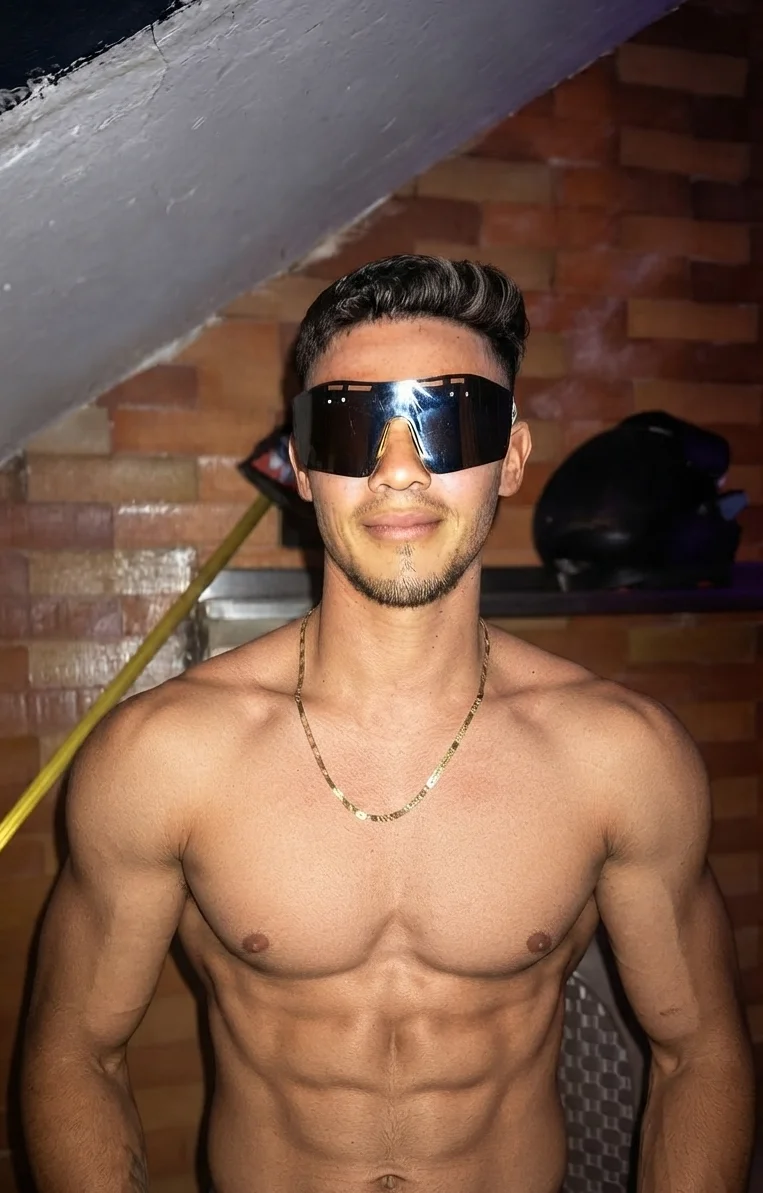 XXX Porn Photo of Nude fuckguycol 3