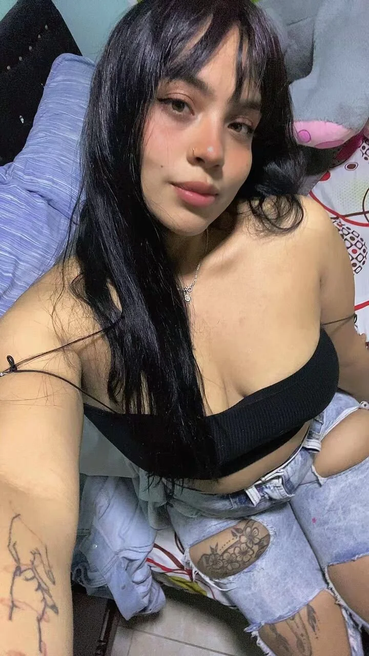 XXX Porn Photo of Nude Megan_foxyx1 2