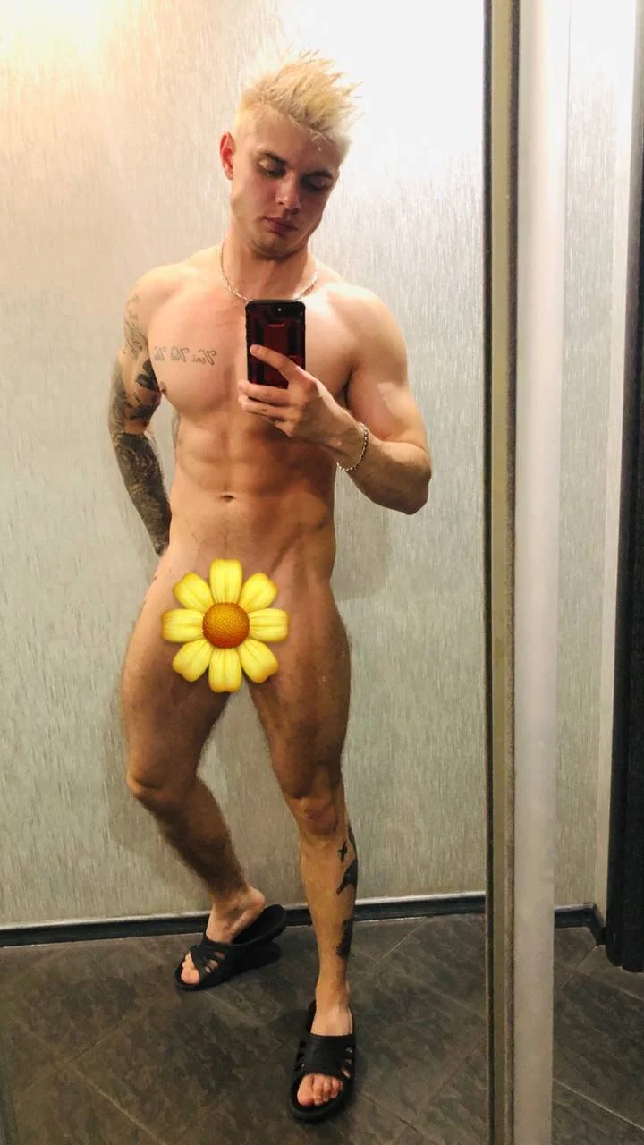 XXX Porn Photo of Nude maks_wolfis 5