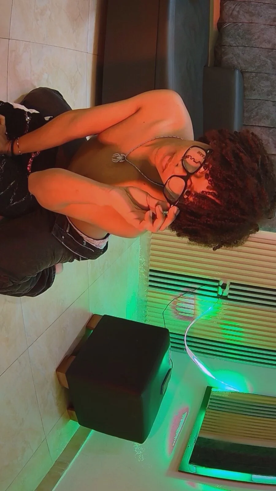 XXX Porn Photo of Nude Vico_loop 2