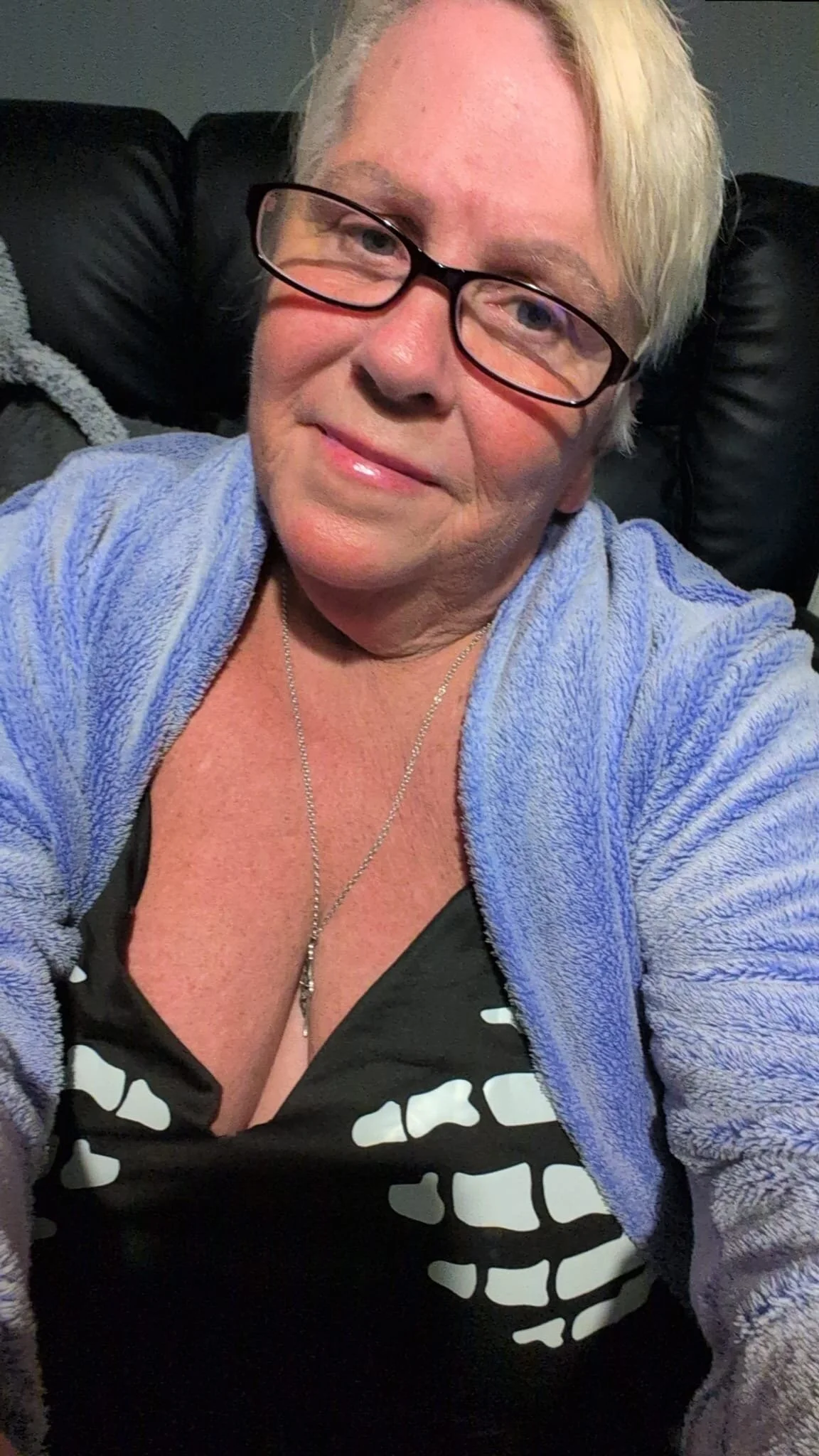 XXX Porn Photo of Nude Playful_MILF_Demi 8