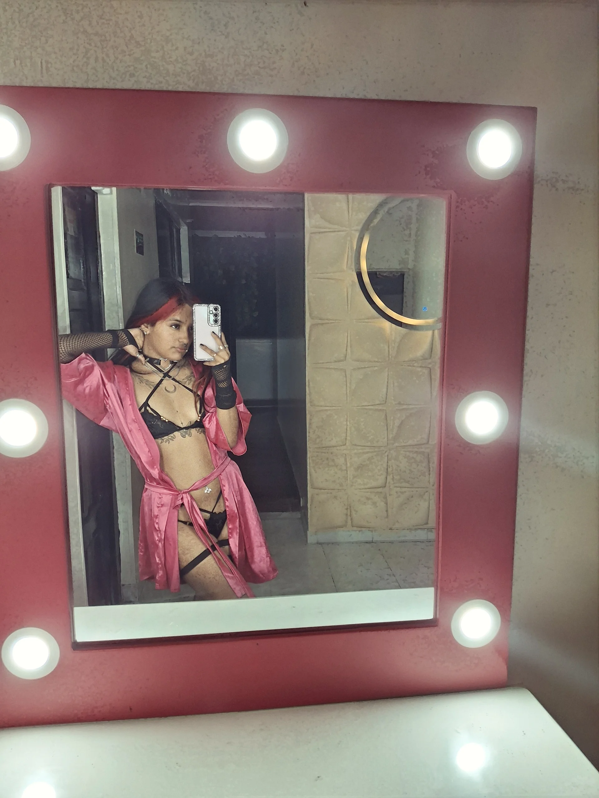 XXX Porn Photo of Nude carolinerue 14