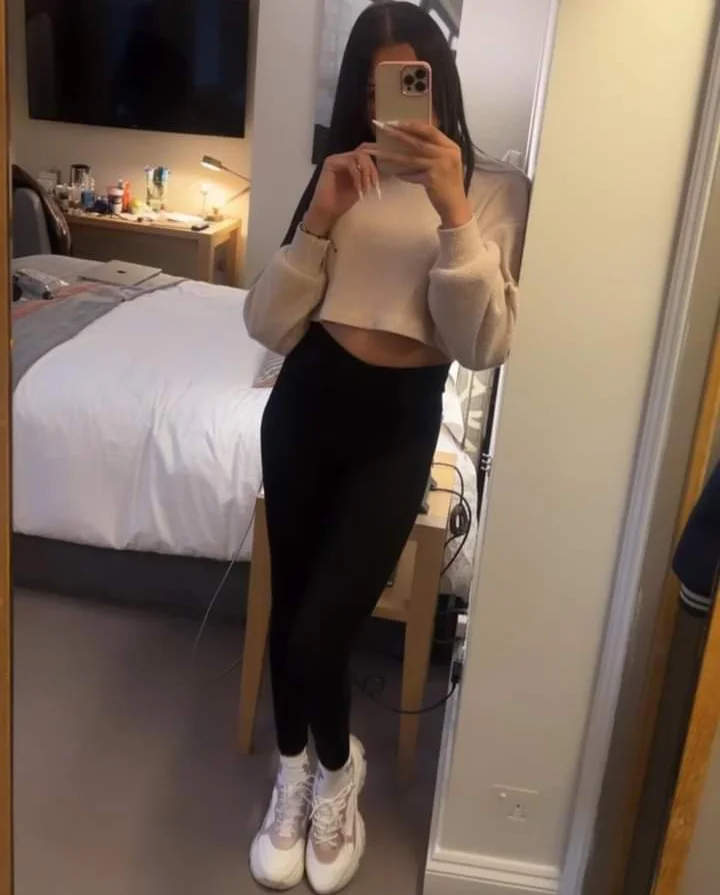 XXX Porn Photo of Nude alee_lenoxx 39
