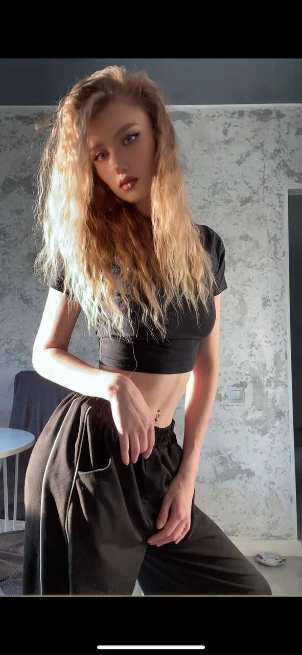 XXX Porn Photo of Nude DaniellRocheleau 5