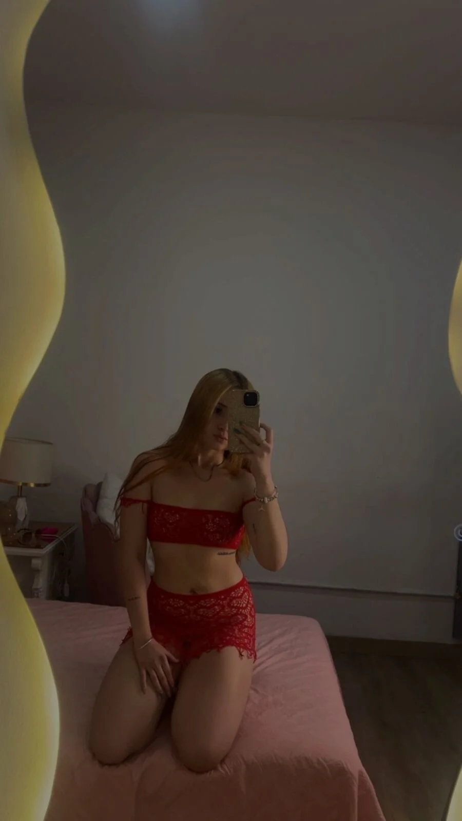 XXX Porn Photo of Nude SelenaMiel 39