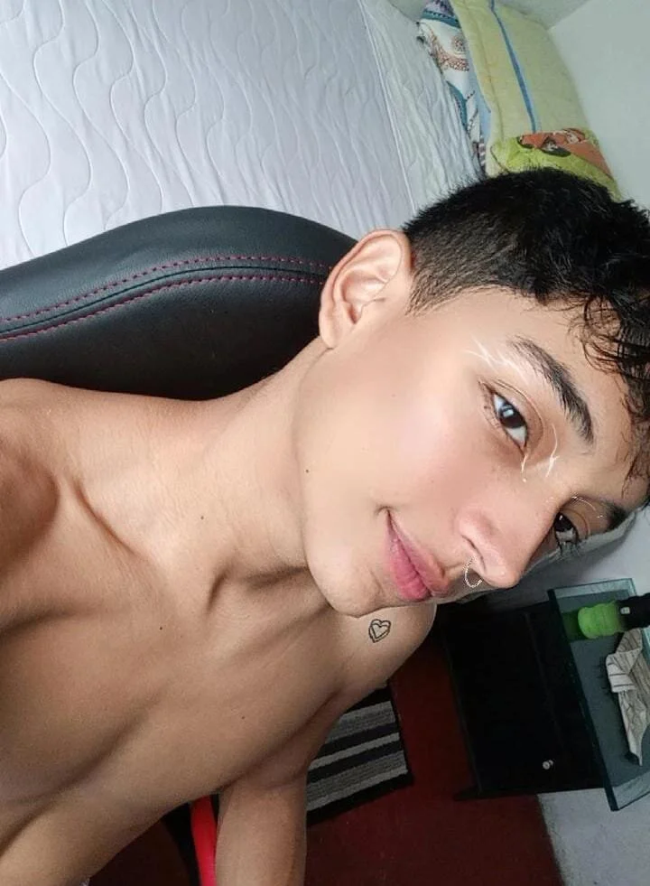 XXX Porn Photo of Nude mike_tylor01 5