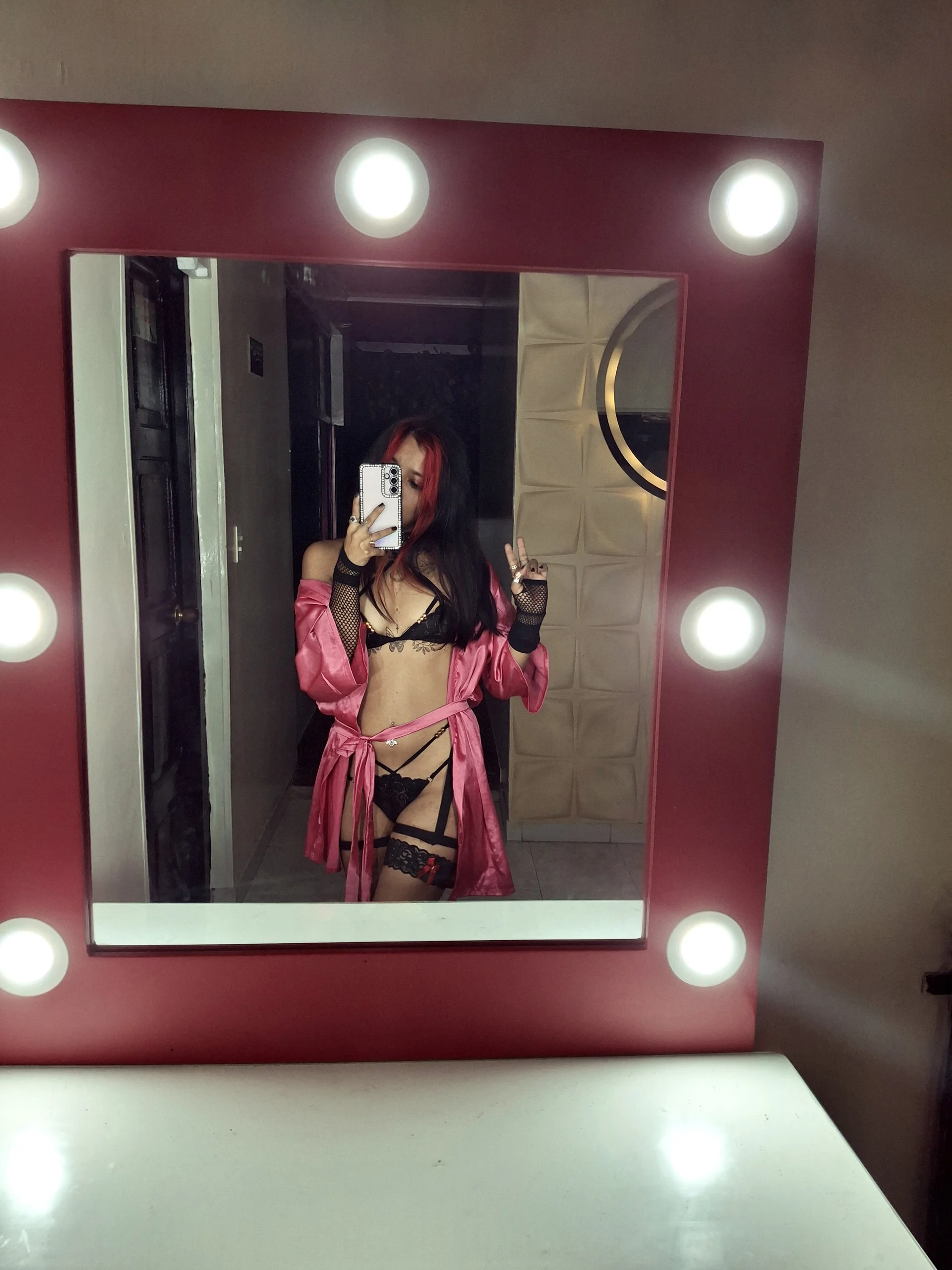 XXX Porn Photo of Nude carolinerue 18