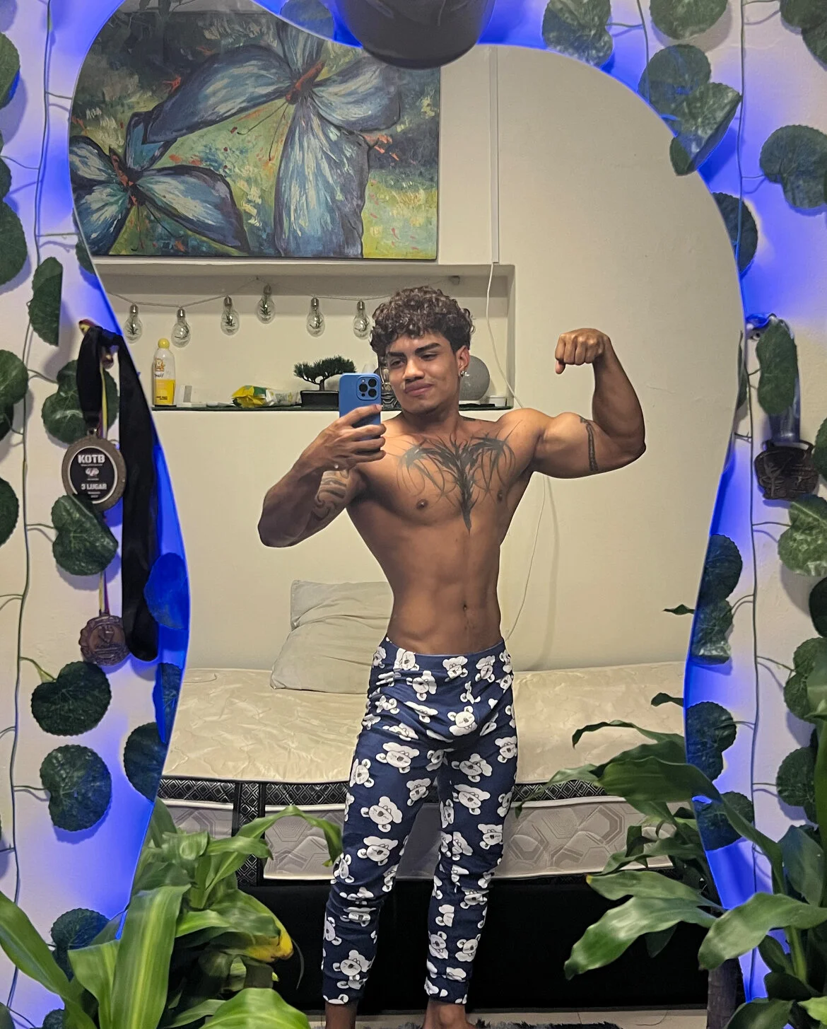 XXX Porn Photo of Nude Young_laroi 69