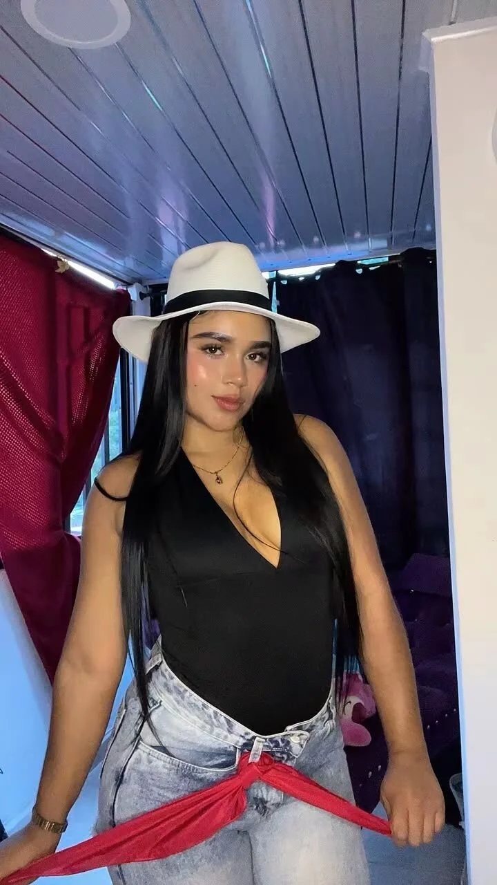 XXX Porn Photo of Nude Saralove_1 5