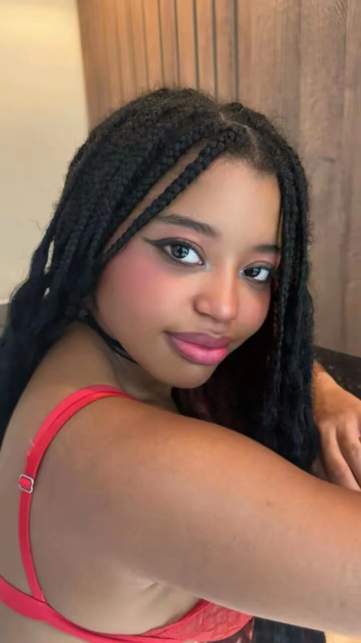 XXX Porn Photo of Nude miaakittyy 2